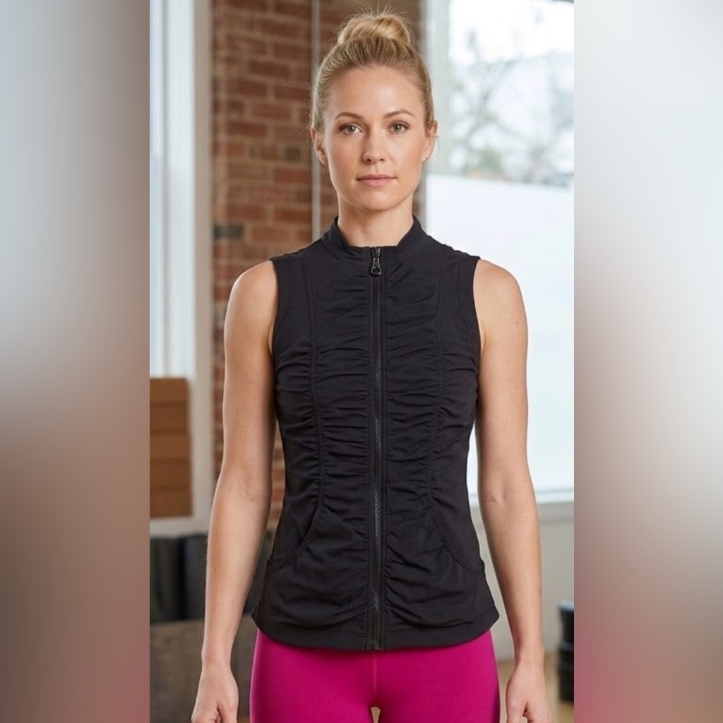 Xcvi Movement Vest Women Xs Black Ruched Zip Front Pockets Yoga Running Gym